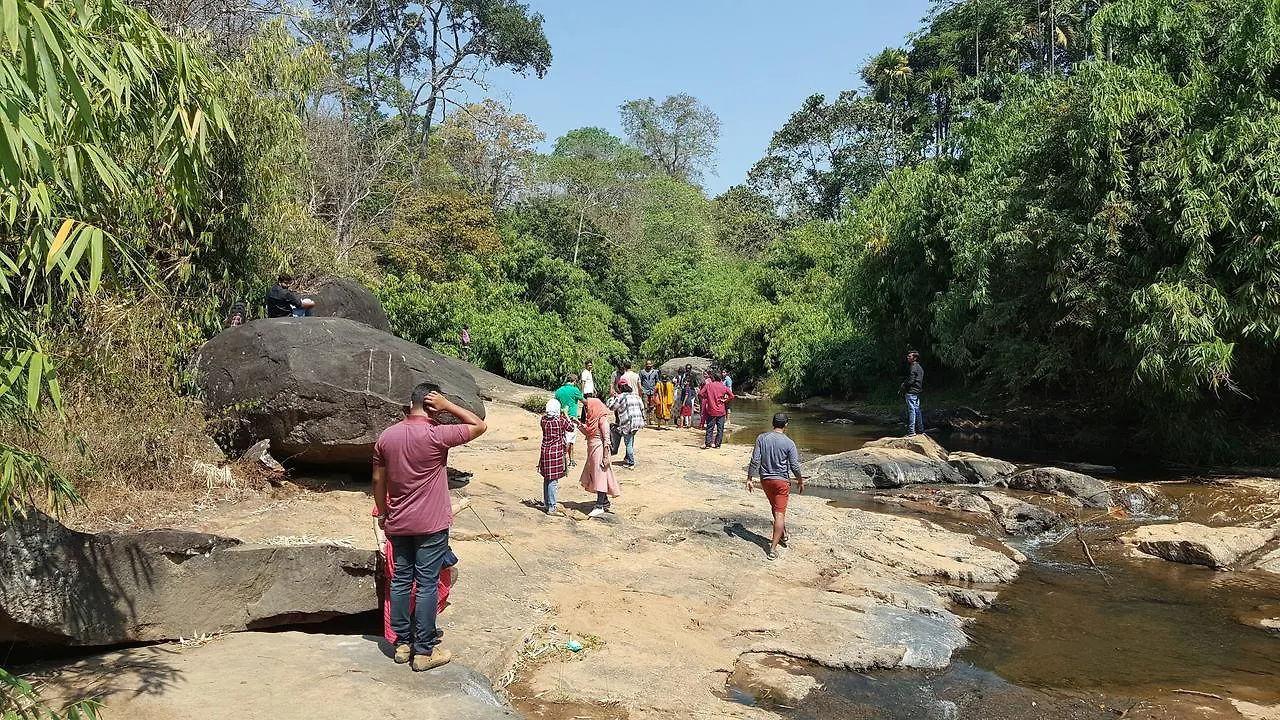 Kanthanpara Resorts Meppādi